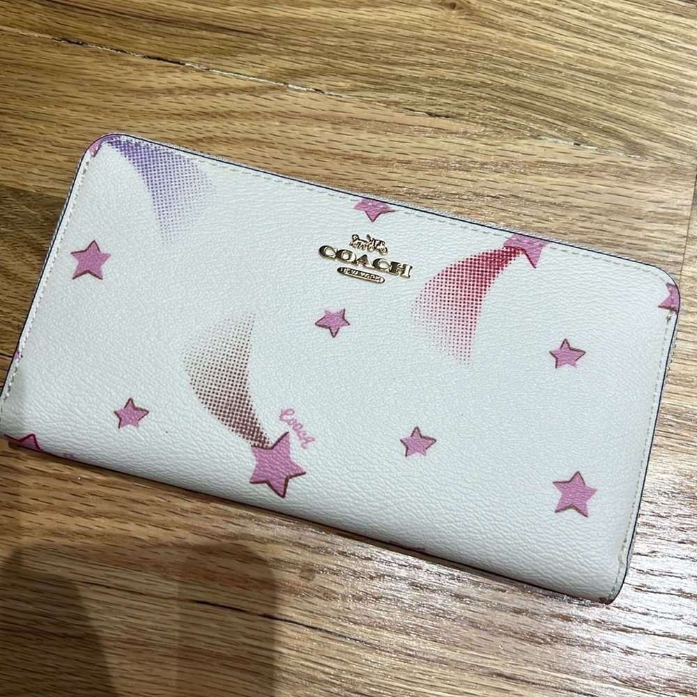 Coach NWOT zip around disco star wallet wristlet💫 - Picture 6 of 15